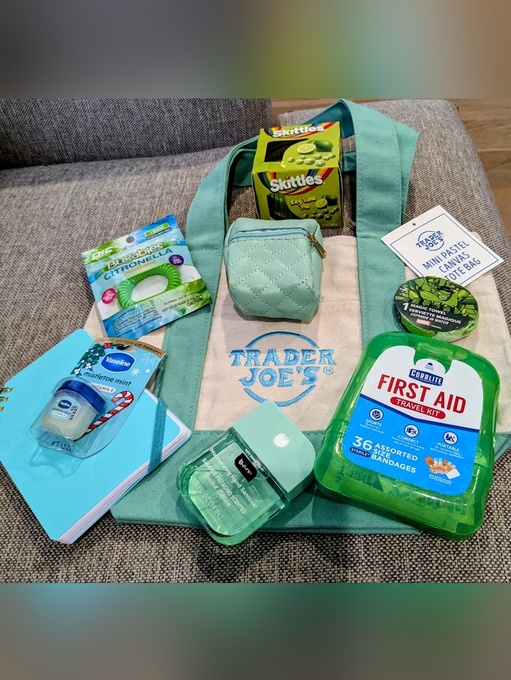 💚Trader Joe's Green Canvas Mini Tote Bag with Matching Accessories💚